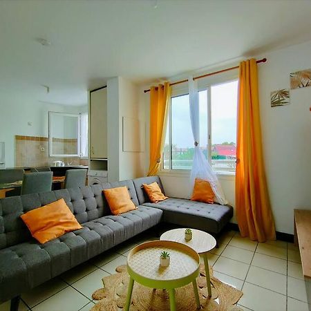 Appartement T2 - Sainte-Marie - 10 Min De L'Aeroport Екстер'єр фото